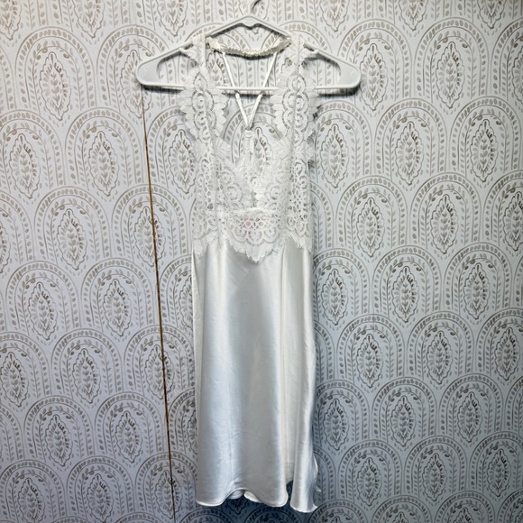 Victoria's Secret Other - Victoria's Secret Slip Dress Women M White Lace Satin Strappy Bridal Nightgown